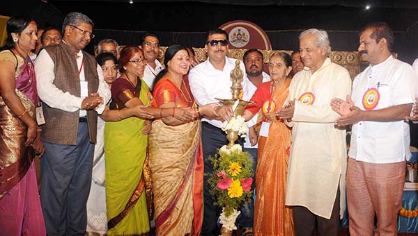 ಭಾರತಕ್ಕೆ ಬುಲೆಟ್ ರೈಲು ಬೇಕಿಲ್ಲ ಹಸಿದ ಹೊಟ್ಟೆಗಳಿಗೆ ಅನ್ನ ಬೇಕು: ಸಾಹಿತಿ ಕೆ.ನೀಲಾ